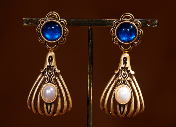 18K Gold Vintage Earrings – Handcrafted, Imitation Gemstone Design, Classic and Elegant Women’s Jewelry - 图片 8