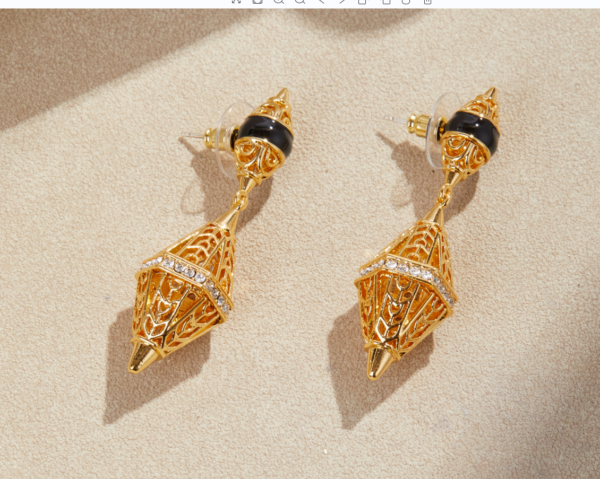 Palace style retro earrings, gold-plated gemstone earrings, fashion and elegance coexist - 图片 8