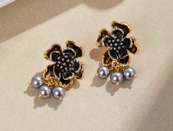 Palace style retro earrings, gold-plated gemstone earrings, fashion and elegance coexist - 图片 17