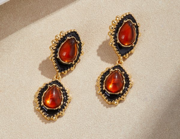 Palace style retro earrings, gold-plated gemstone earrings, fashion and elegance coexist - 图片 16