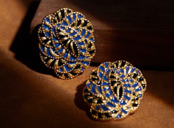 Handmade 18K Gold Vintage Earrings – Premium Imitation Gemstones, Exquisite Craftsmanship, Elegant and Fashionable - 图片 9