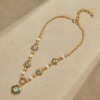 Elegant 18K gold-plated necklace pendant, retro luxury artificial gemstone design, suitable for daily wear and special occasions - 图片 7